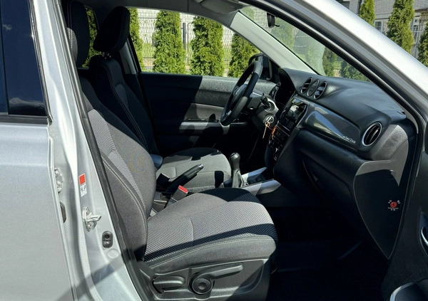 Suzuki Vitara cena 79700 przebieg: 110000, rok produkcji 2019 z Wieluń małe 529